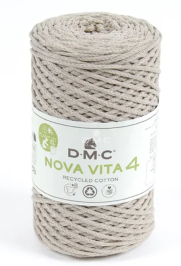 DMC Nova Vita nr.4  131 ecru