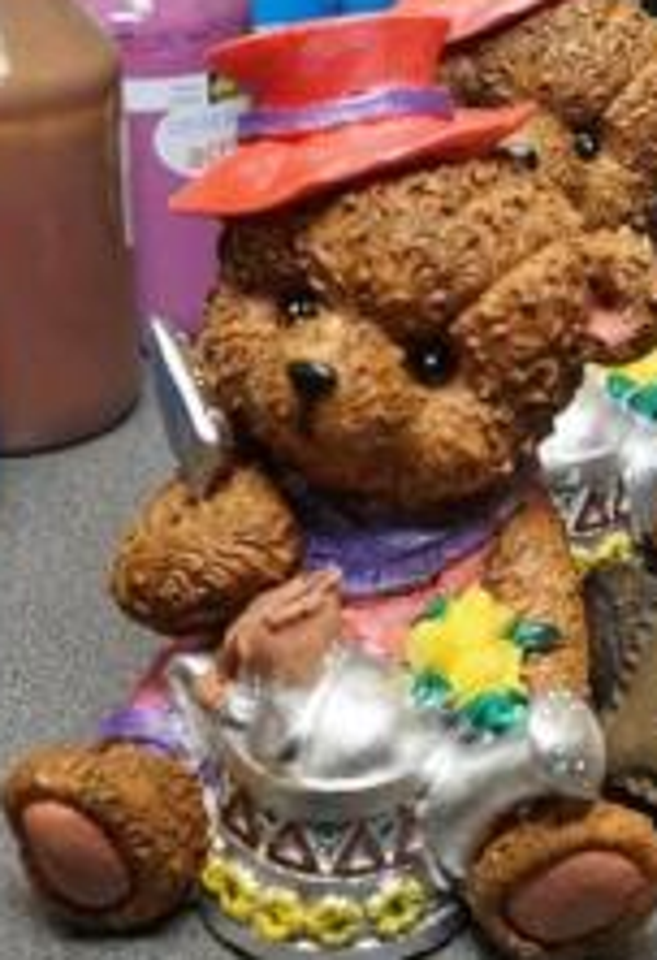 Sierbeeldje in kunststof beer