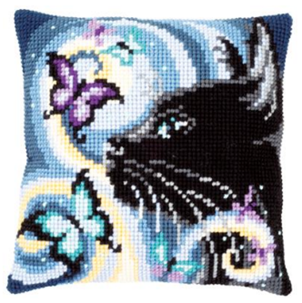 kruissteekkussen poes met vlinders