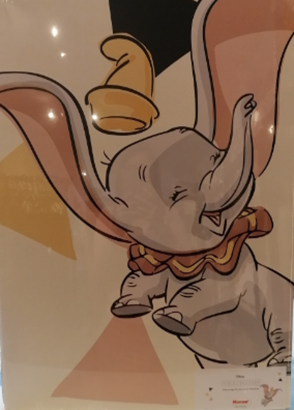 fotokarton spelende Dumbo