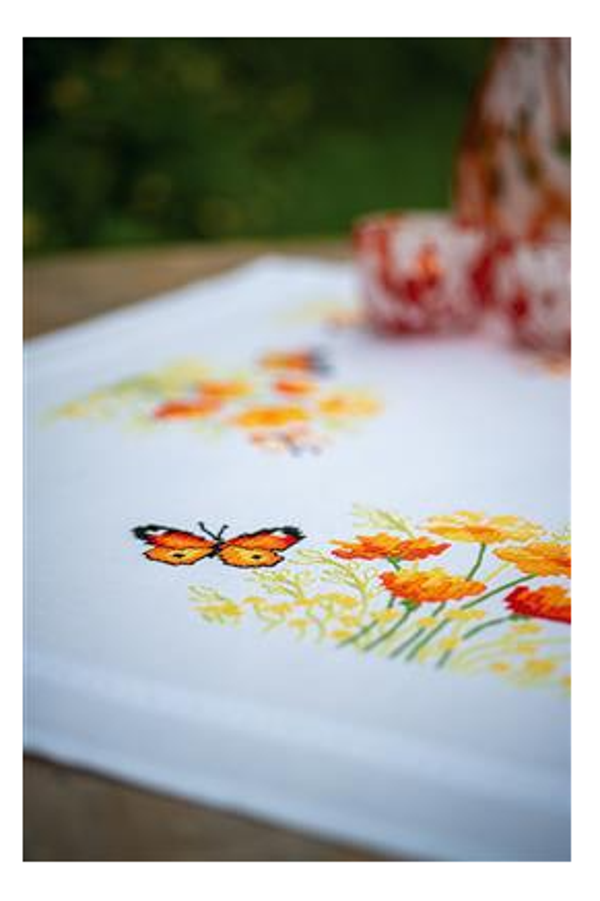 Tafelkleed kit Oranje bloemen en vlinders