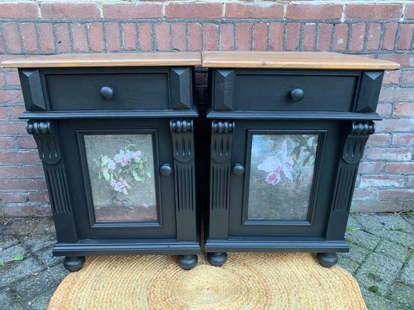 2 prachtige nachtkastjes