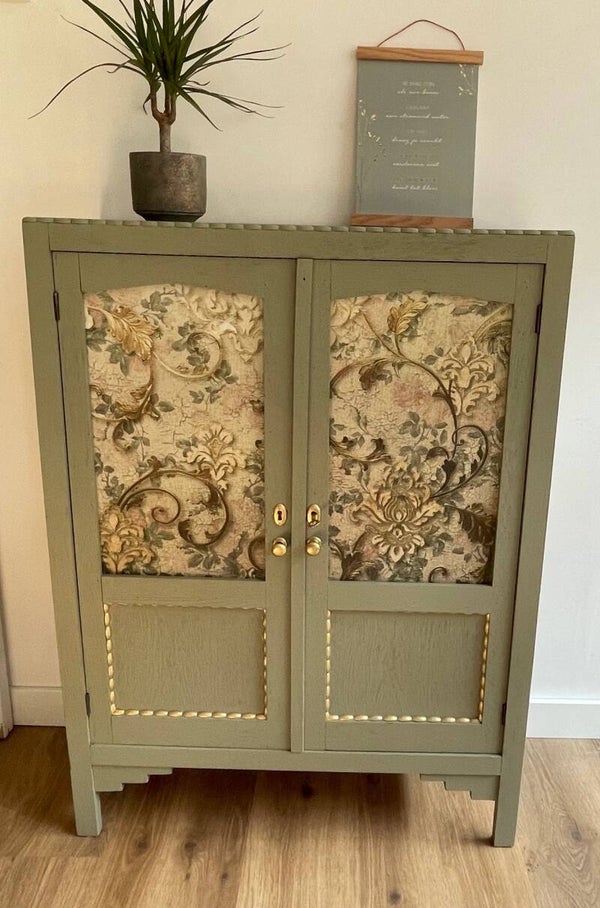 Kastje met decoupage