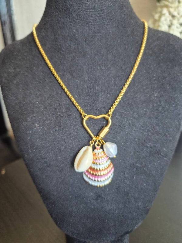 Shell Summer Charm Necklace