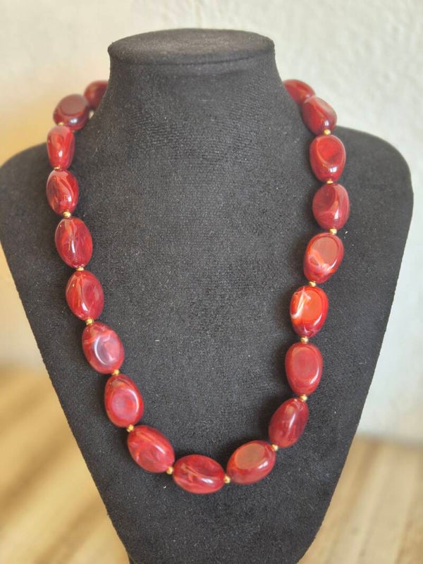 Burgundy Bold Chain