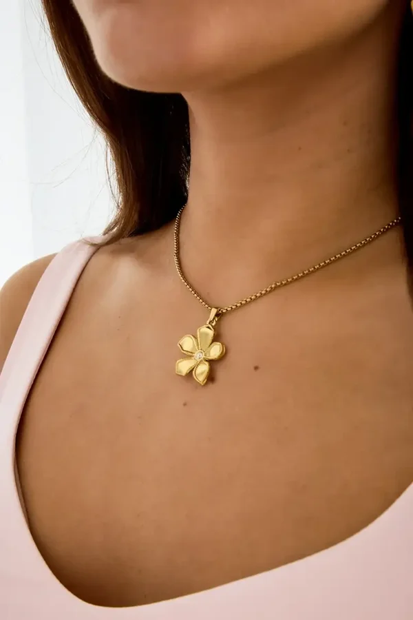 Rosalie Bloom Necklace