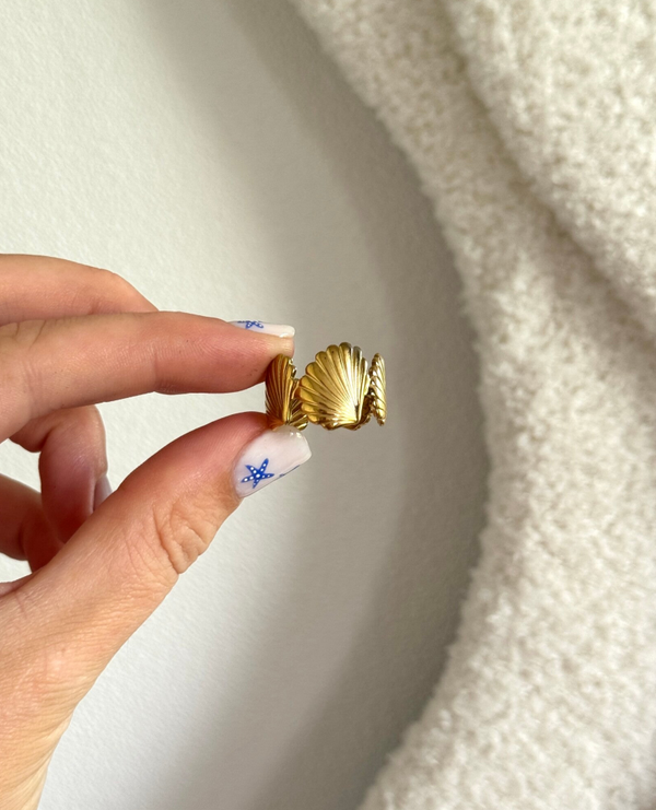 Big shell ring