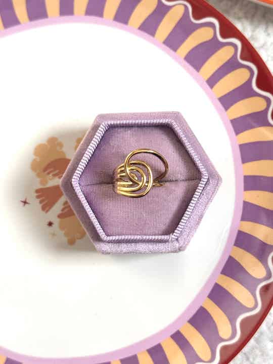 All yours ring goud