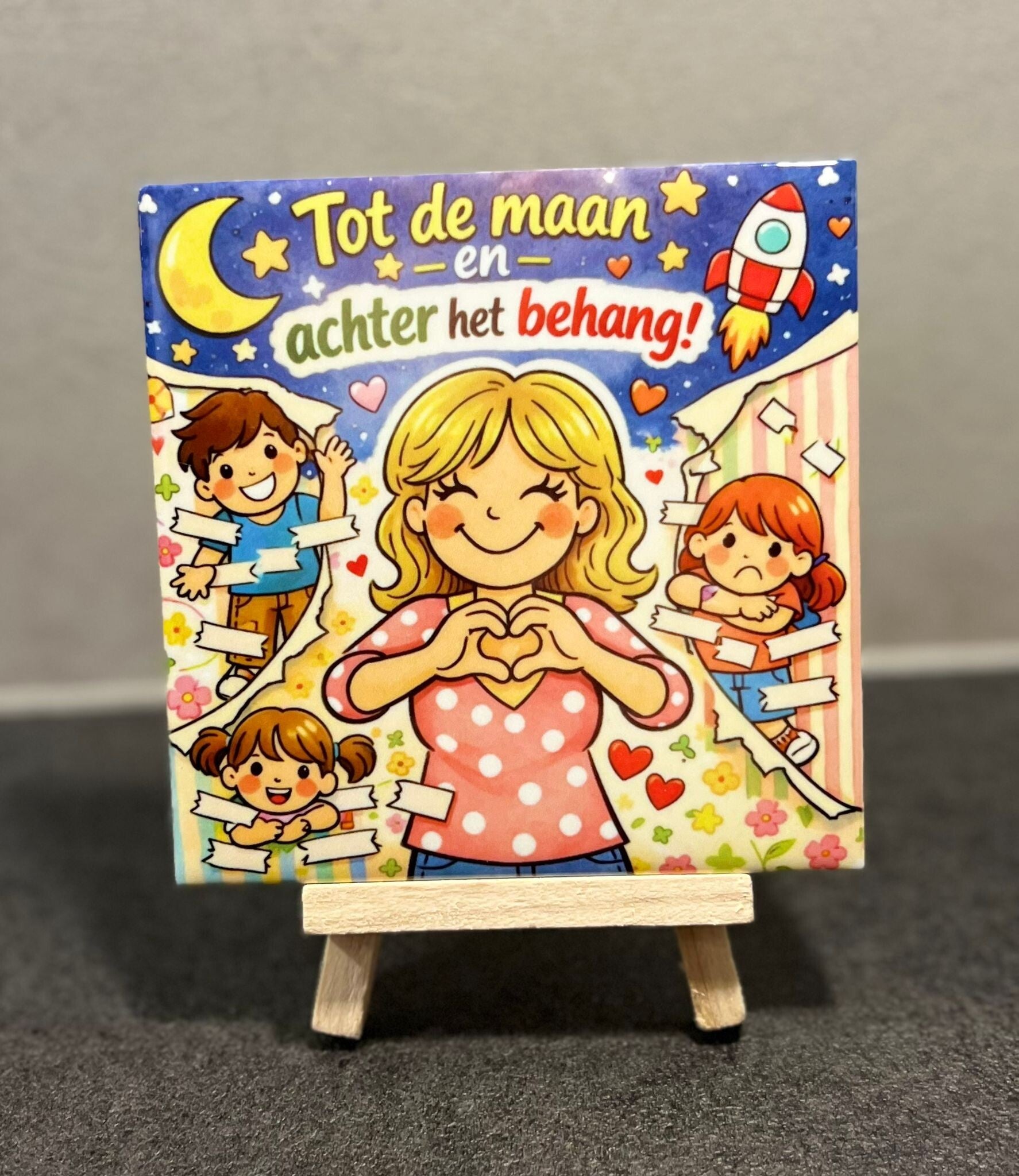 Tot de maan – en – achter het behang