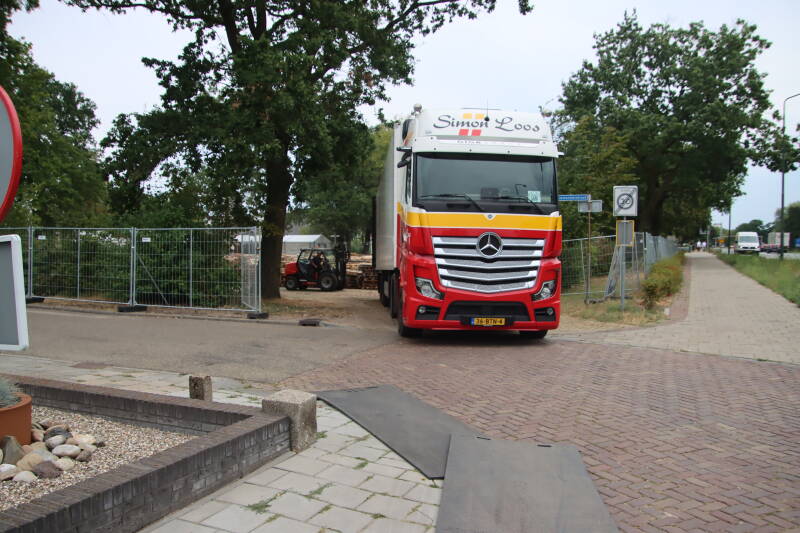 0166-standard.jpg