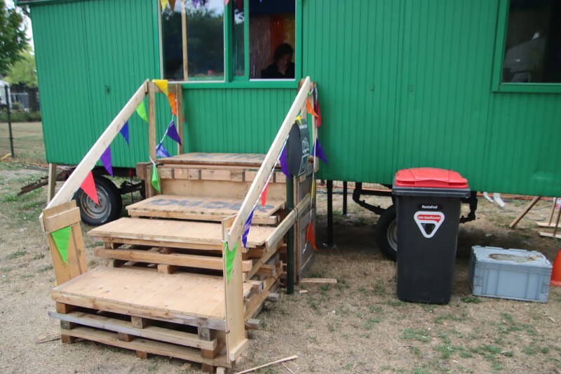 0207-standard.jpg