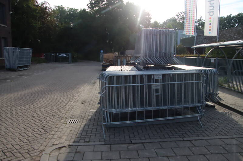 1489-standard.jpg
