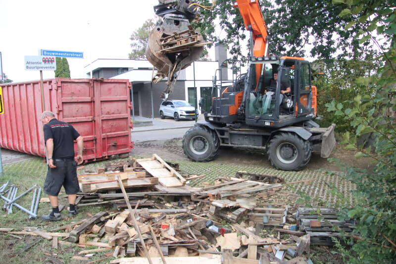 1551-standard.jpg