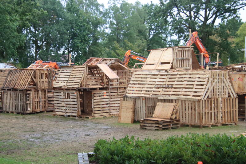 1605-standard.jpg