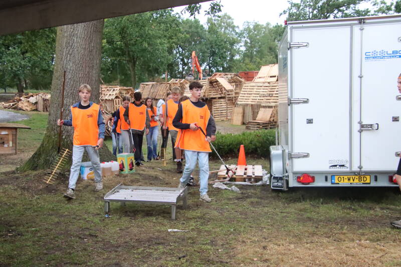1612-standard.jpg