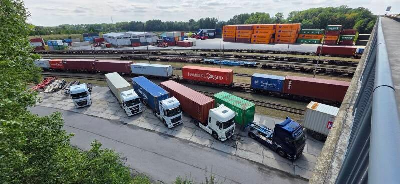 m-ln-k-container-terminal_02-standard.jpg