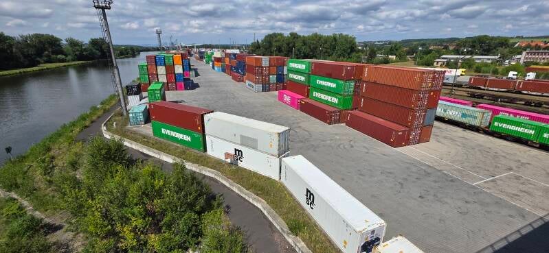 m-ln-k-container-terminal_06-standard.jpg