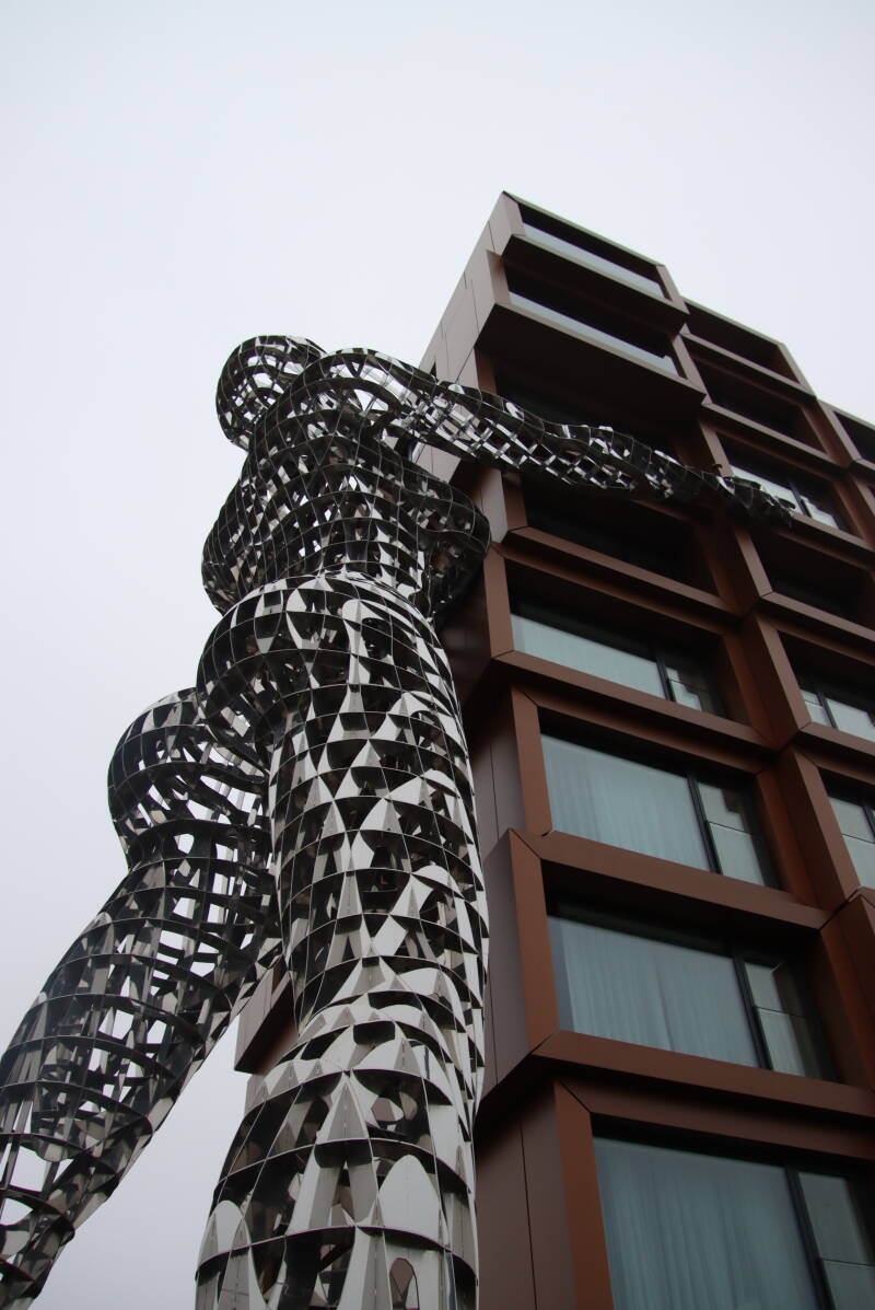 praag-stalen-dame-10-standard.jpg