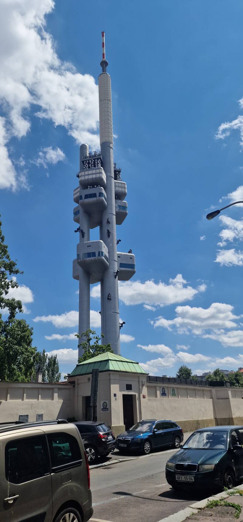 praag-televisietoren-van-i-kov-2-standard.jpg
