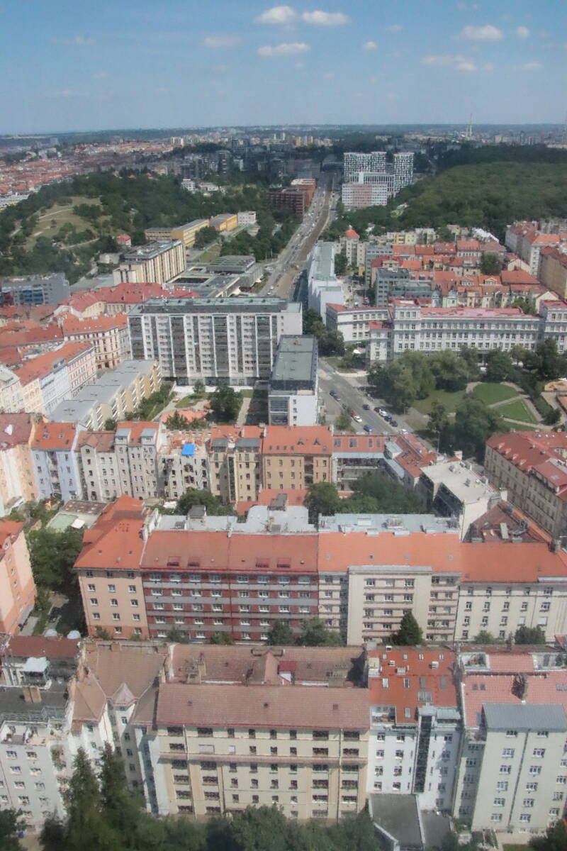 praag-televisietoren-van-i-kov-36-standard.jpg
