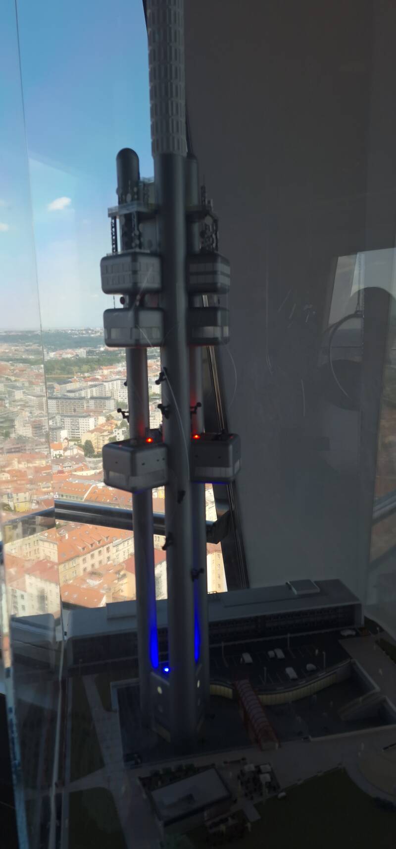 praag-televisietoren-van-i-kov-48-standard.jpg