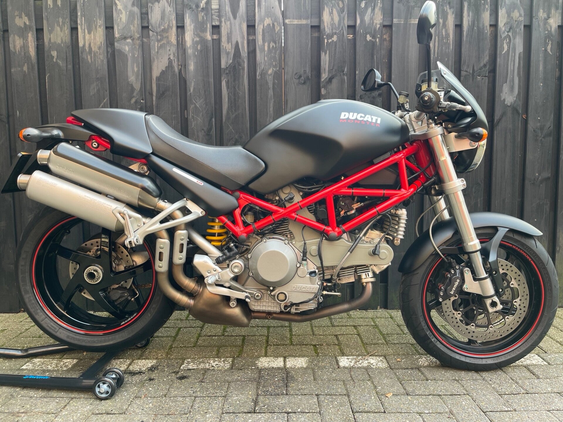 Ducati Monster S2R 1000