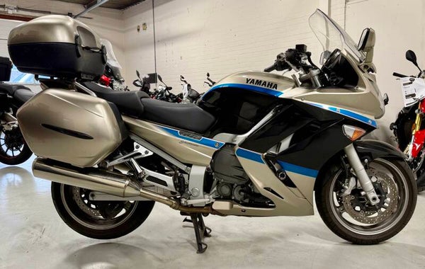 YAMAHA FJR 1300