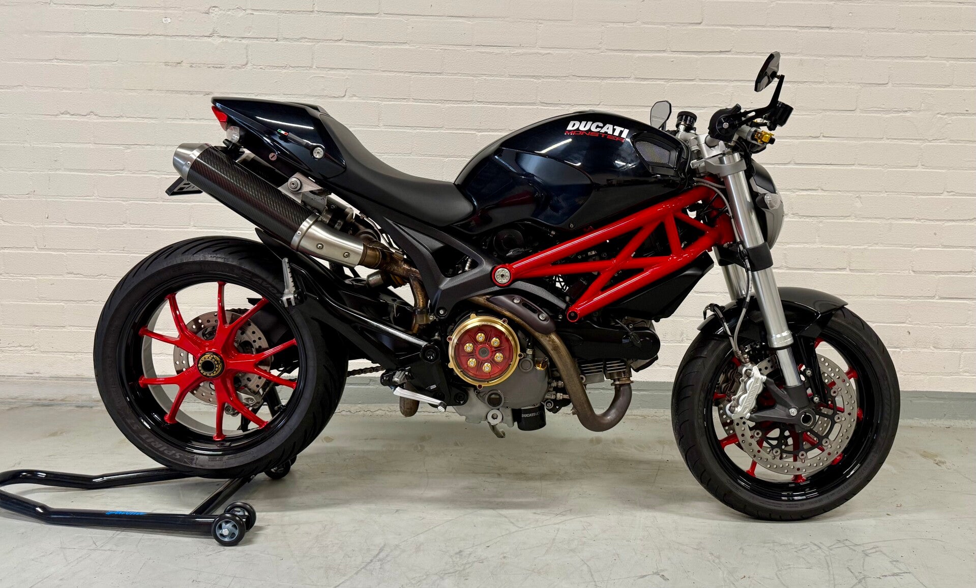 Ducati Monster 1100