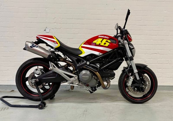 Ducati Monster 696 valentino