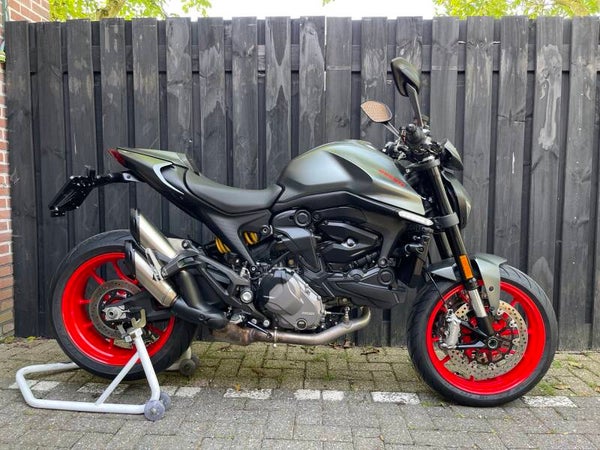 Ducati Monster 937+