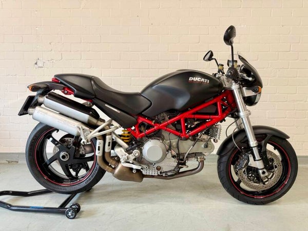 Ducati Monster S2R 1000