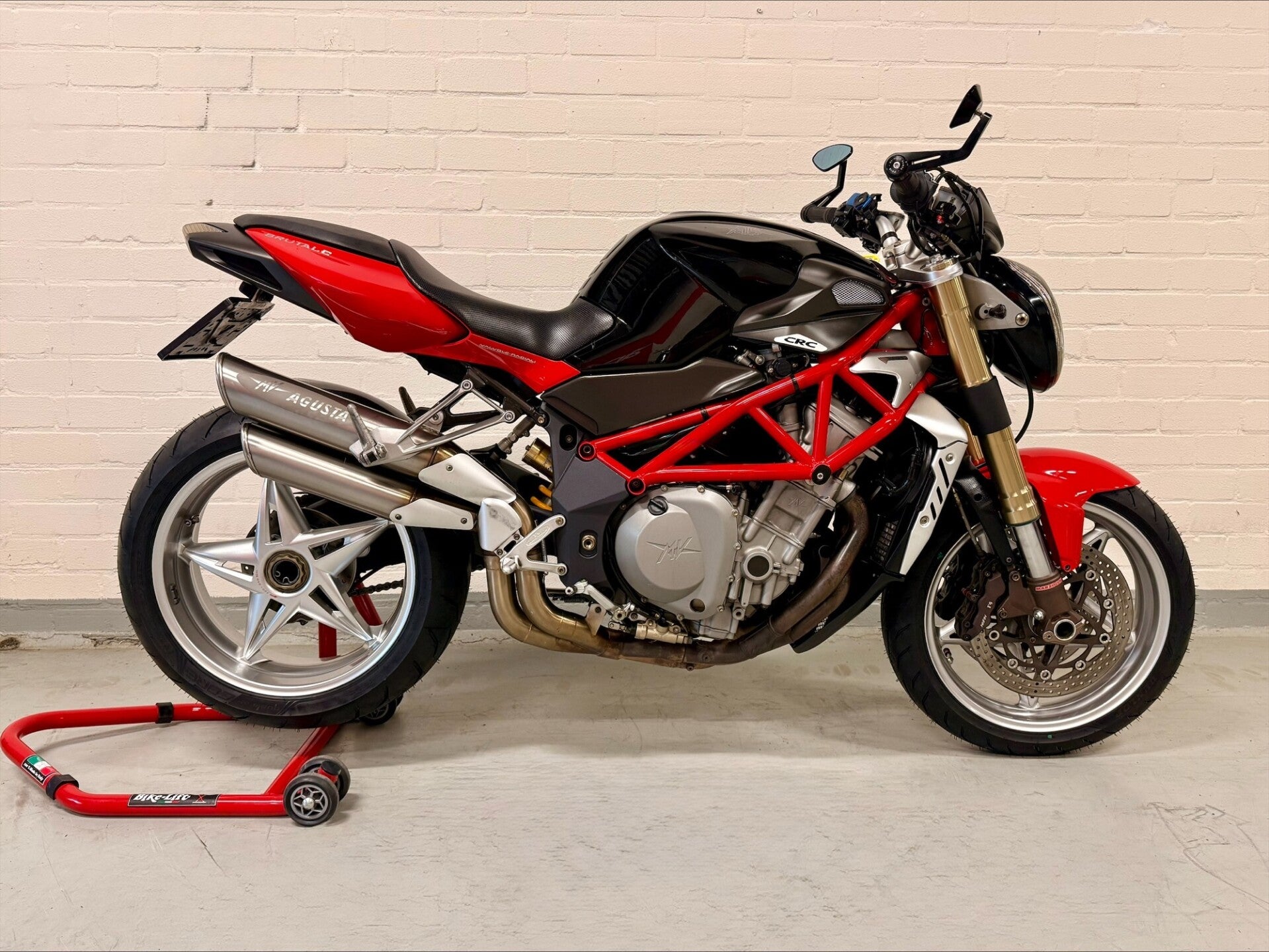 MV Agusta Brutale 750