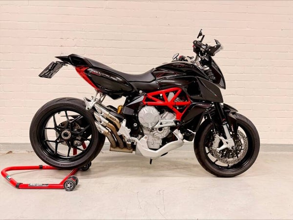 MV Agusta Rivale 800