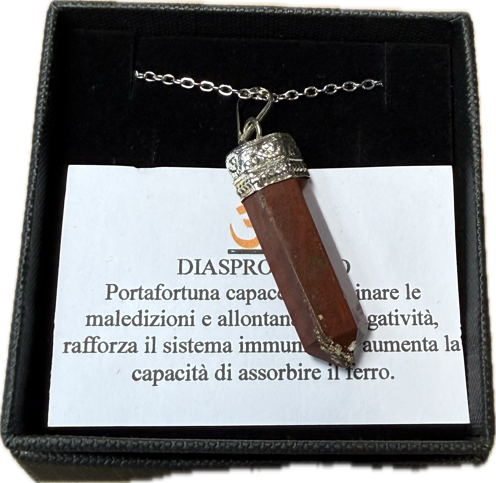 Ciondolo di Diaspro Rosso con Catenella in Acciaio