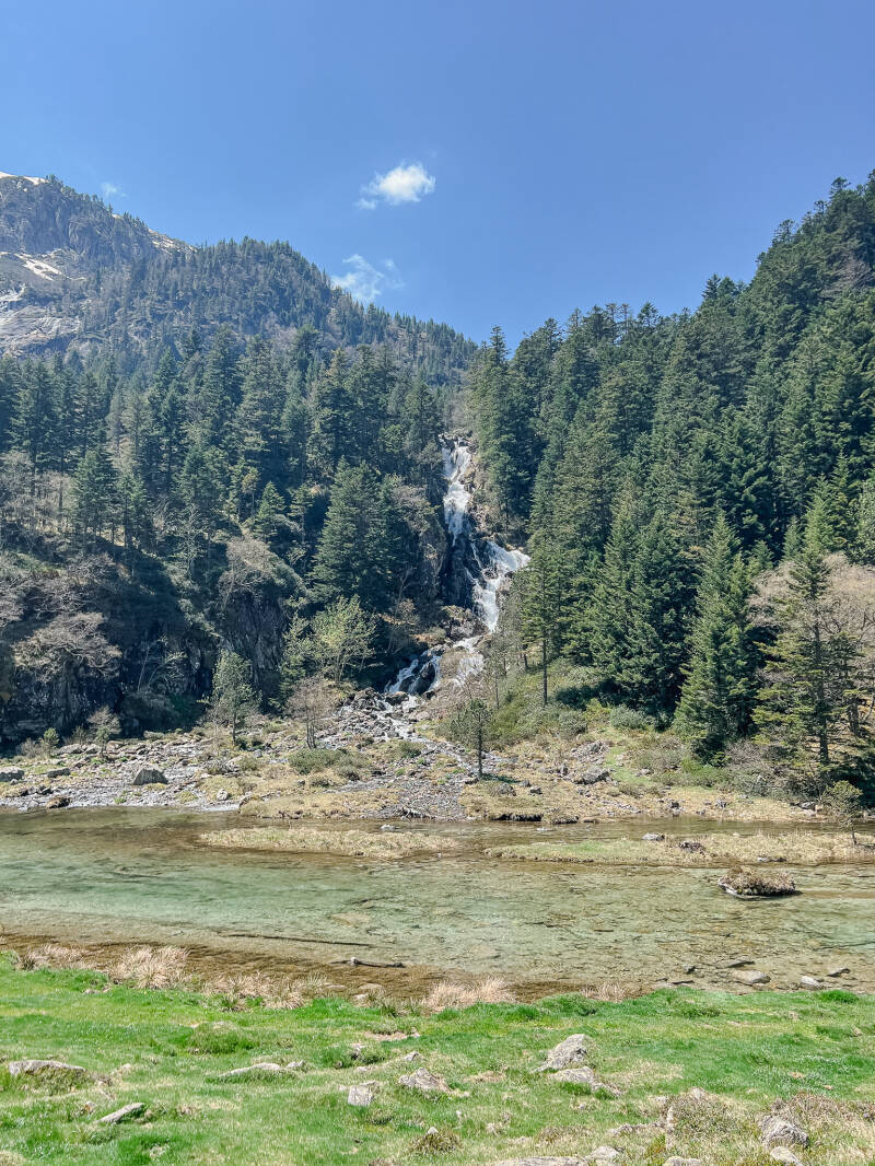 cascade de doumblas, après le lac de suyen