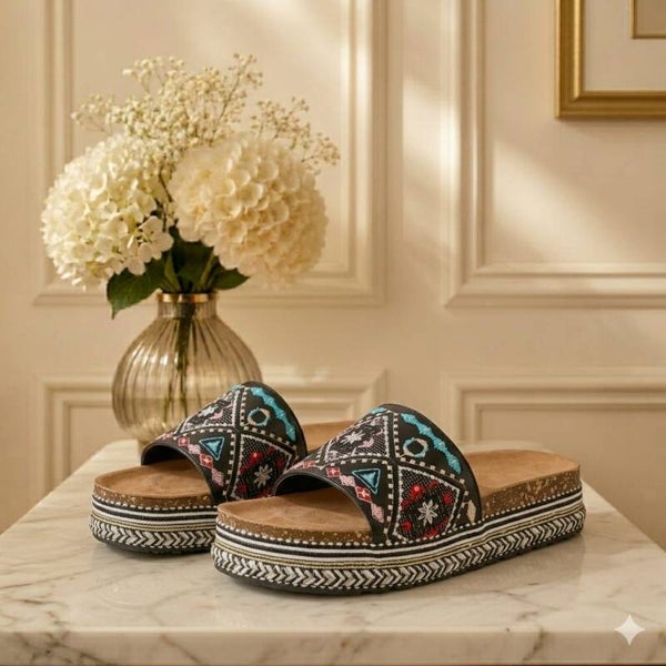 Boho Slippers met Plateauzool (zwart)