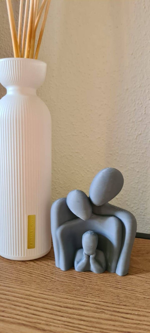3D Geprint Familie Beeldje – Symbool voor Verbondenheid (Gezin van 3)