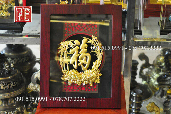 Tranh chữ Phúc dát vàng tại Phúc Tường Gold