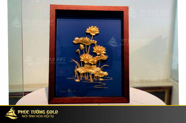 Tranh hoa Sen dát vàng 24k trong phong thủy