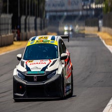 ai0a5305-copia-standard-vcm6v7.jpg