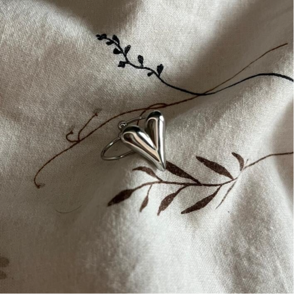 small heart ring
