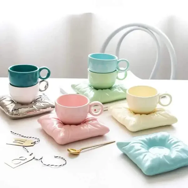 Coffee Cups with Pillow Shape Plates