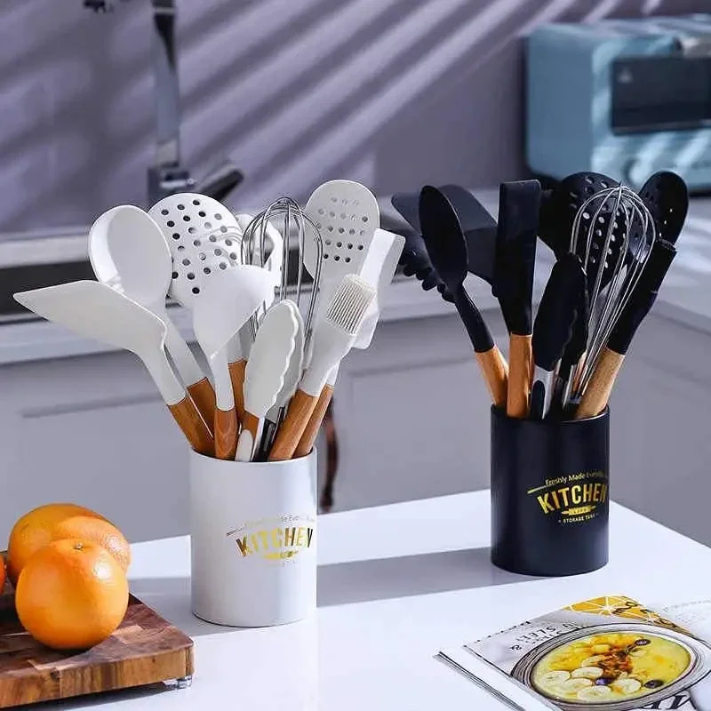 White / Black Silicone Kitchen Utensils Set