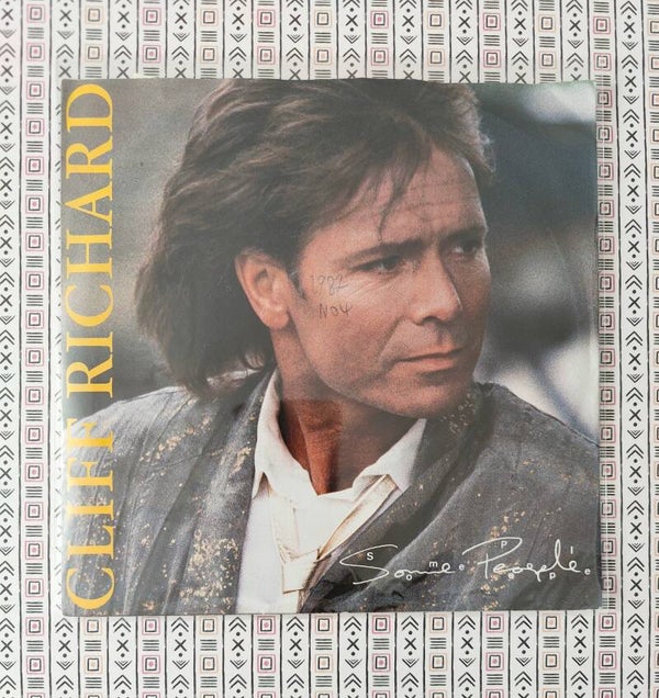 Cliff Richard - Some people