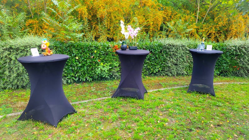 Location mange-debout housse noire jardin Montargis