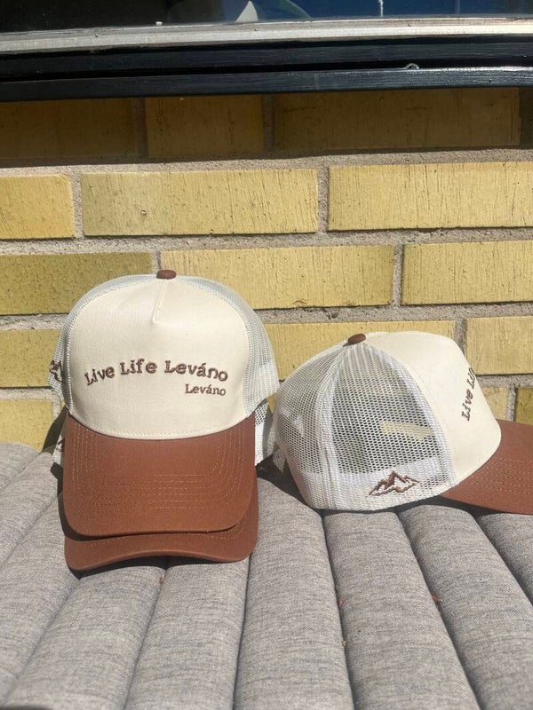 Live Life Leváno cap