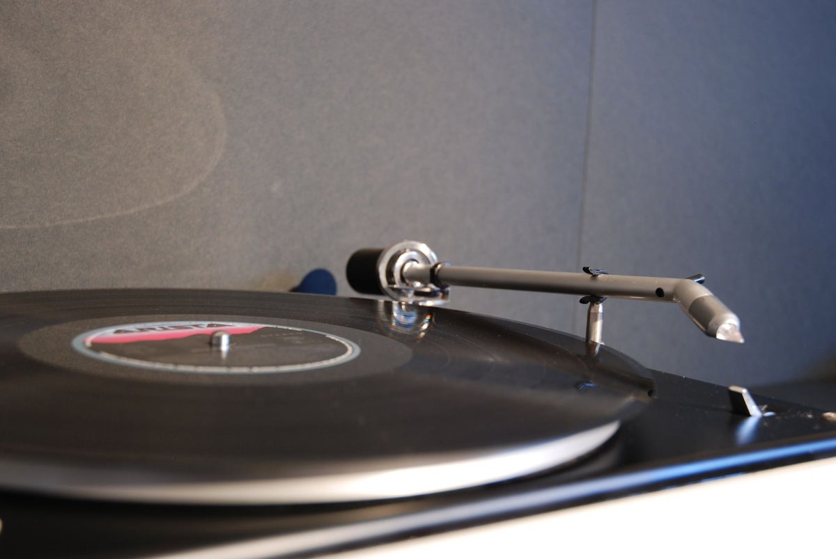 B&O Bang & Olufsen Beogram RX Turntable Silver B&O Bang & Olufsen Beogram RX Turntable Silver
