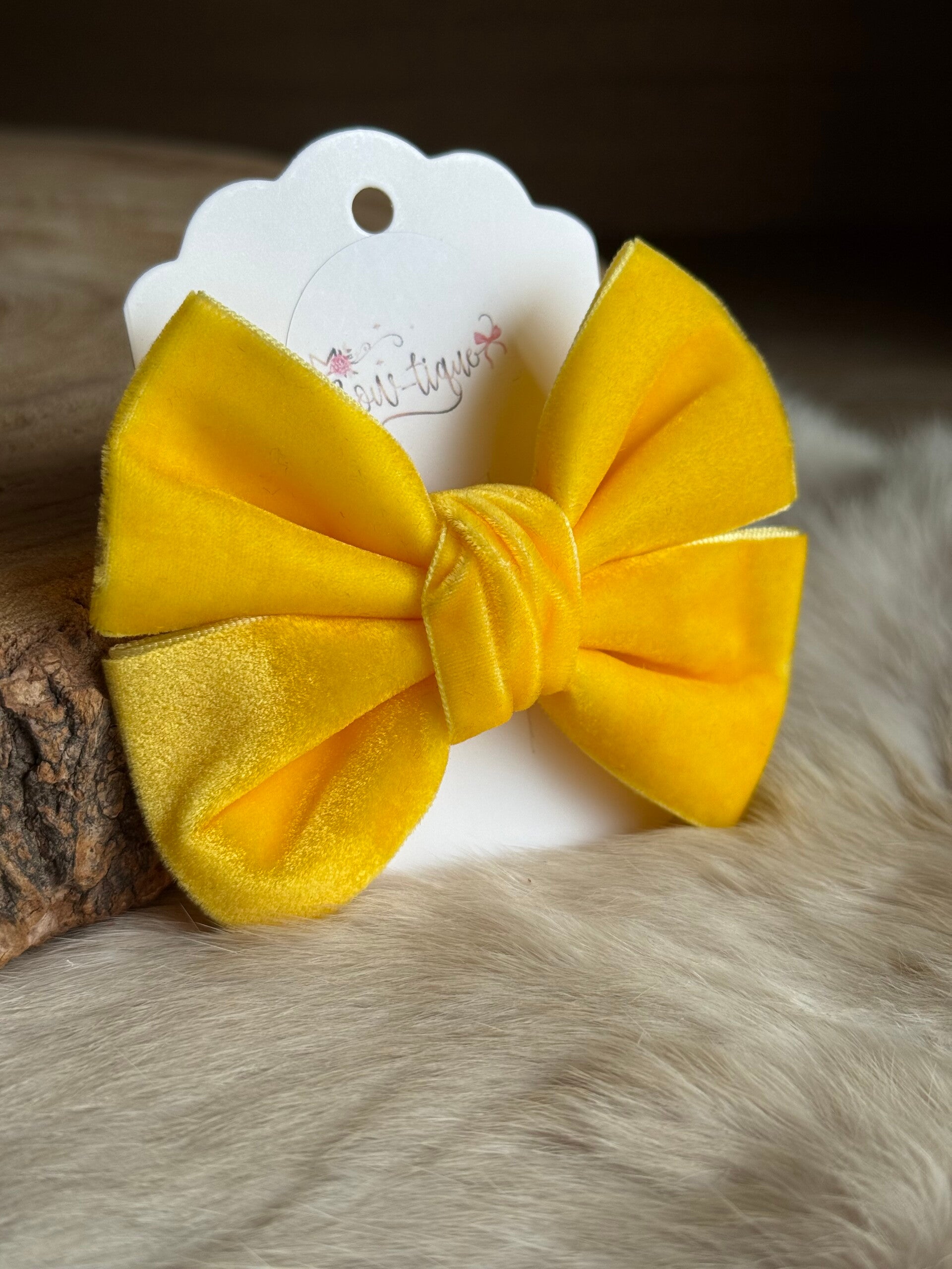 Fluwelen Strik Yellow