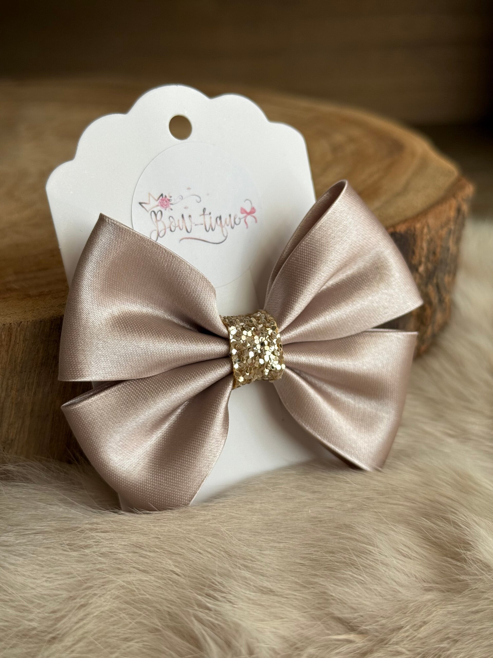 Satijnen Strik Glitter Beige