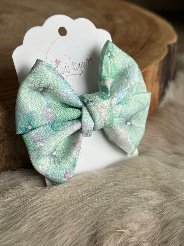 Gebloemde strik Lou Groen